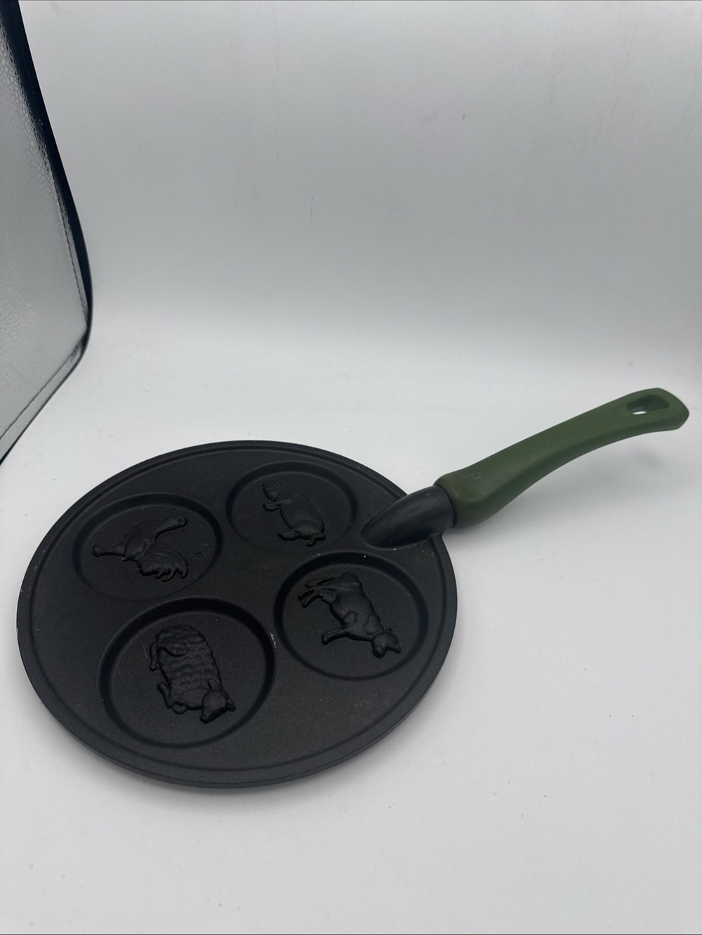 Nordic Ware Zoo Friends Cow Pig Mini Pancake Pan Non-Stick Coating Made In USA